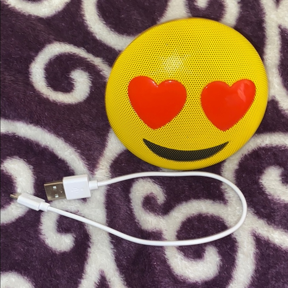 Emoji Bluetooth speaker